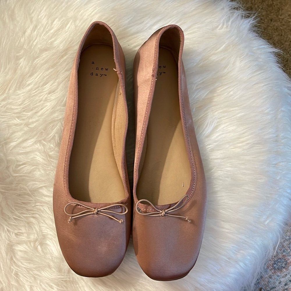 Ballet flats